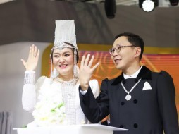 На выставке «Россия» состоялась свадьба по древним якутским традициям
