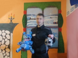 В исправительной колонии № 6 Якутска осужденные сшили мягкие игрушки для своих детей