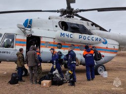 Две оперативные группы регионального управления МЧС России работают в районах Якутии