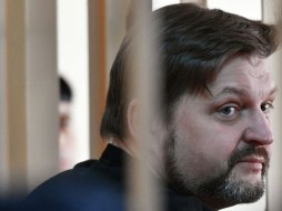 Осуждённый за взятки экс-глава Кировской области Белых вышел на свободу