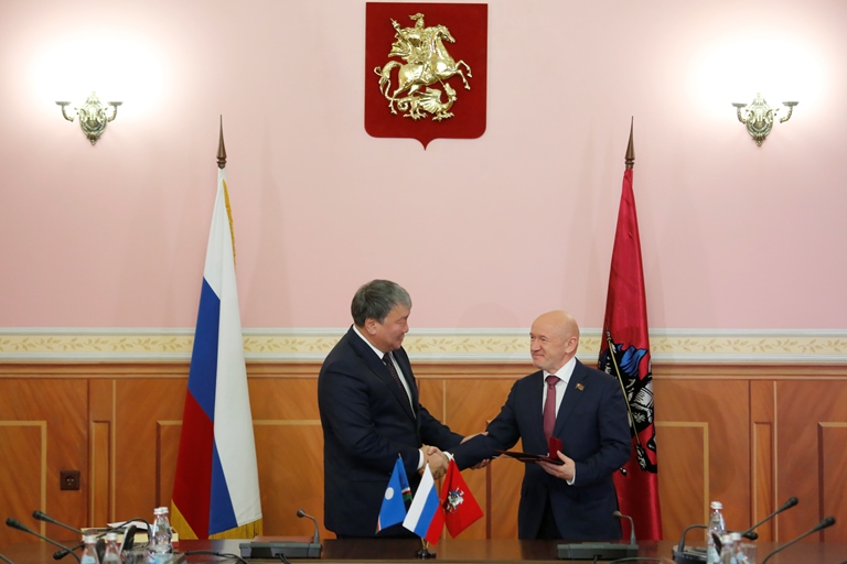 Парламенты Якутии и Москвы подписали соглашение о сотрудничестве