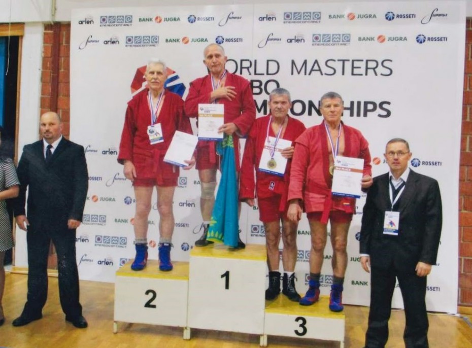 79-летний  нерюнгринец  завоевал серебро на чемпионате мира по самбо 