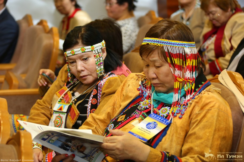 Правительство Якутии займется алфавитами и правилами языков народов Севера