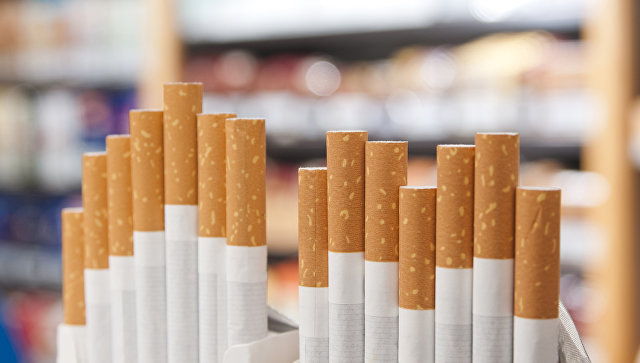 Минздрав предлагает запретить продажу табака рожденным после 2014 года