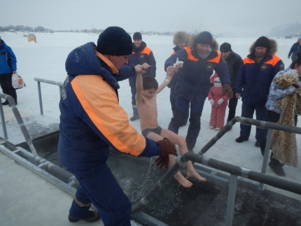 МЧС России обеспечит безопасность проведения крещенских купаний