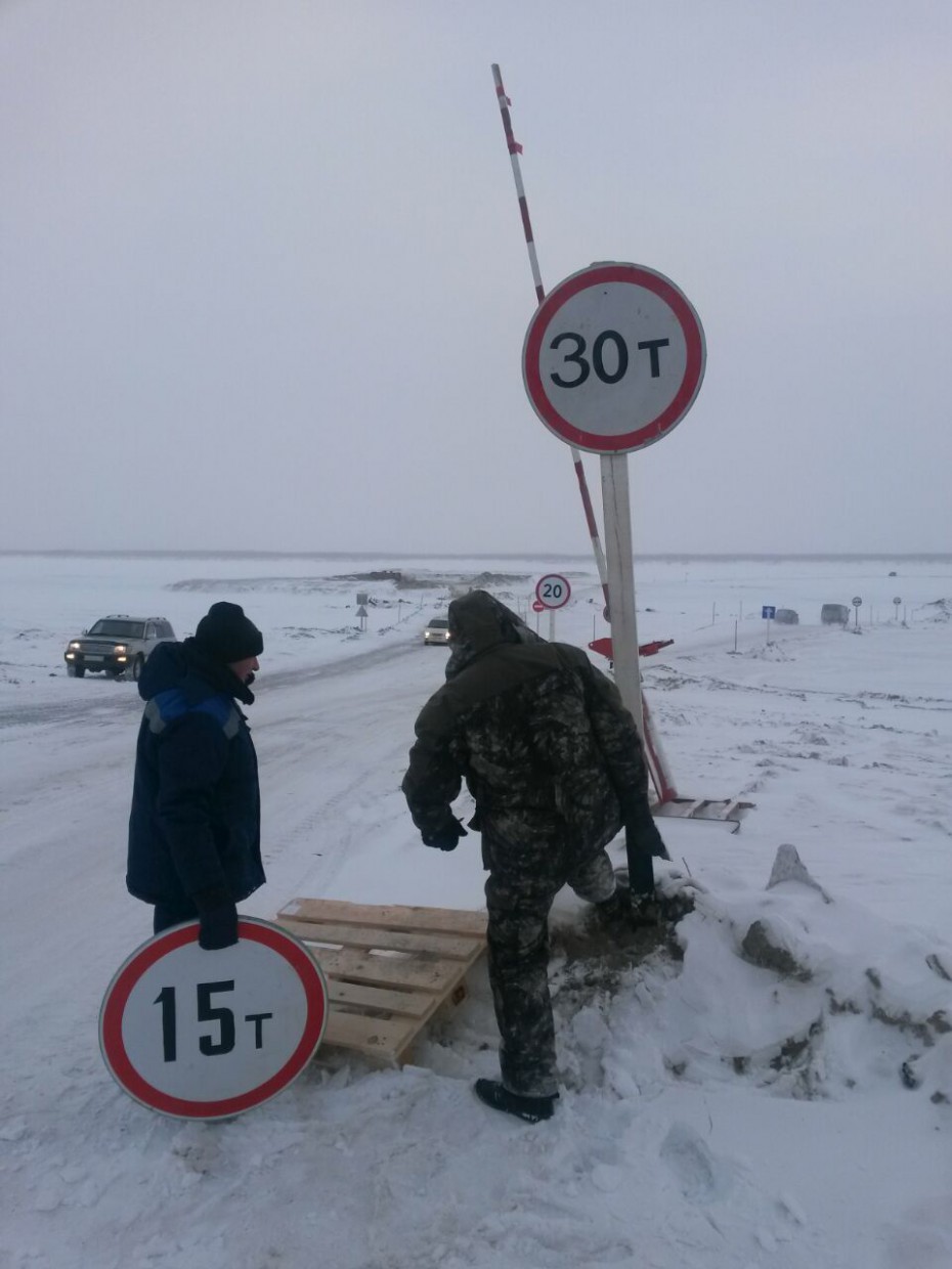 На ледовой переправе Нижний Бестях - Якутск повышена грузоподъемность