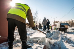 Якутск очистили от снега и наледей