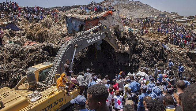 В Эфиопии в результате обрушения мусорной свалки погибли 62 человека