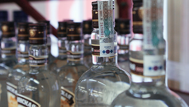 Минимальная розничная цена за полулитровую бутылку водки вырастет до 205 рублей