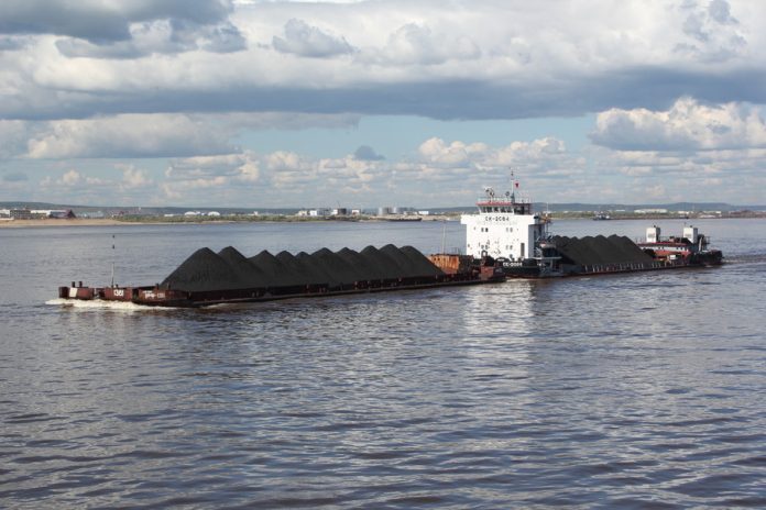 Навигация на Вилюйском водохранилище Якутии будет проходить в сжатые сроки