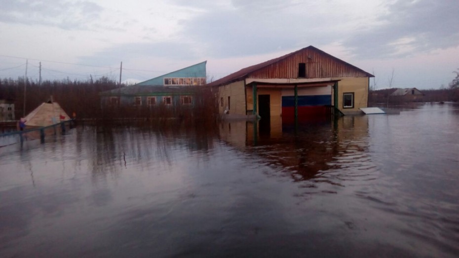 Паводок в селе Березовка Среднеколымского улуса угрожает жизнеобеспечивающим объектам
