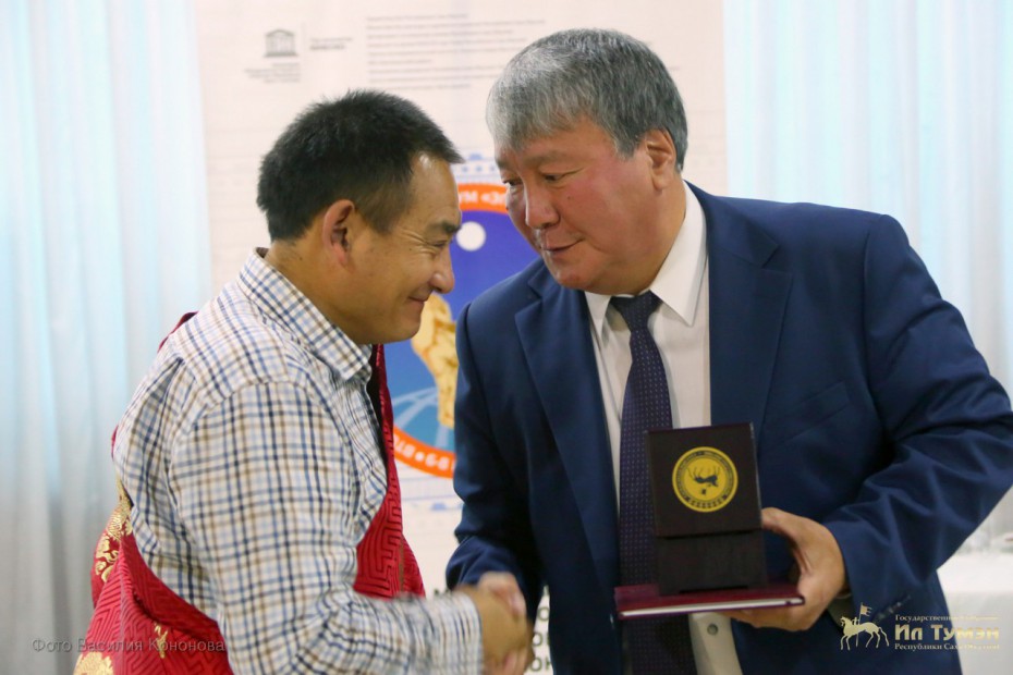 В Якутии поднят вопрос сохранения эпического наследия 