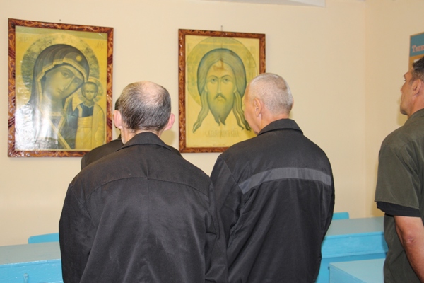 В ЛИУ-5 прошел праздничный молебен в честь праздника Крещения Руси