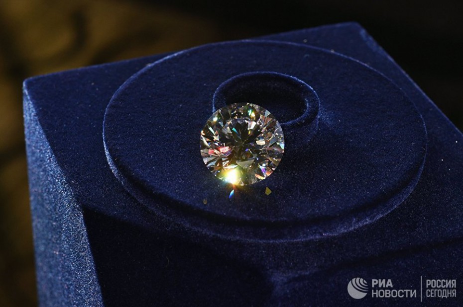 АЛРОСА представляет первую российскую уникальную коллекцию бриллиантов