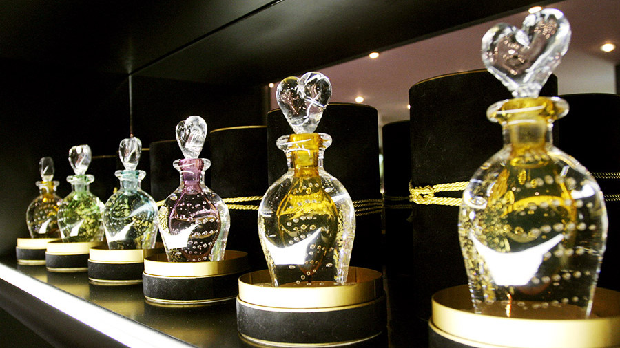 Российский Минпромторг изучает возможность импортозамещения парфюмерии и косметики