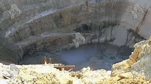 На руднике "Мир" сохраняется угроза прорыва большого объема воды в шахту