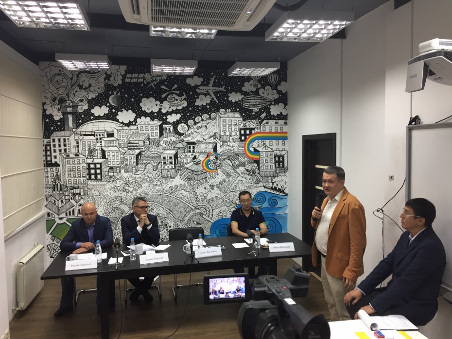 Дебаты кандидатов на должность мэра Якутска прошли в форме пресс-конференции 