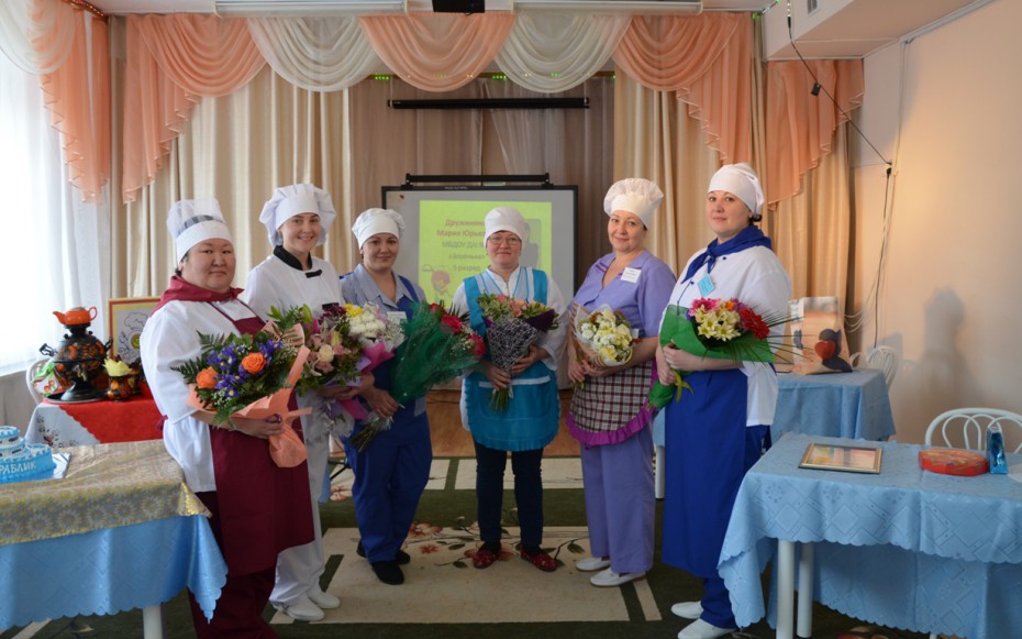 В Якутске проведен конкурс профессионального мастерства среди поваров детских дошкольных учреждений