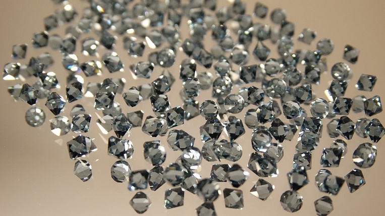 АЛРОСА реализовала на аукционе во Владивостоке крупные алмазы на $9 млн