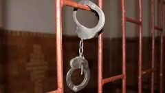 В Якутии заключенный колонии похитил с помощью сотового телефона 725 банок тушенки