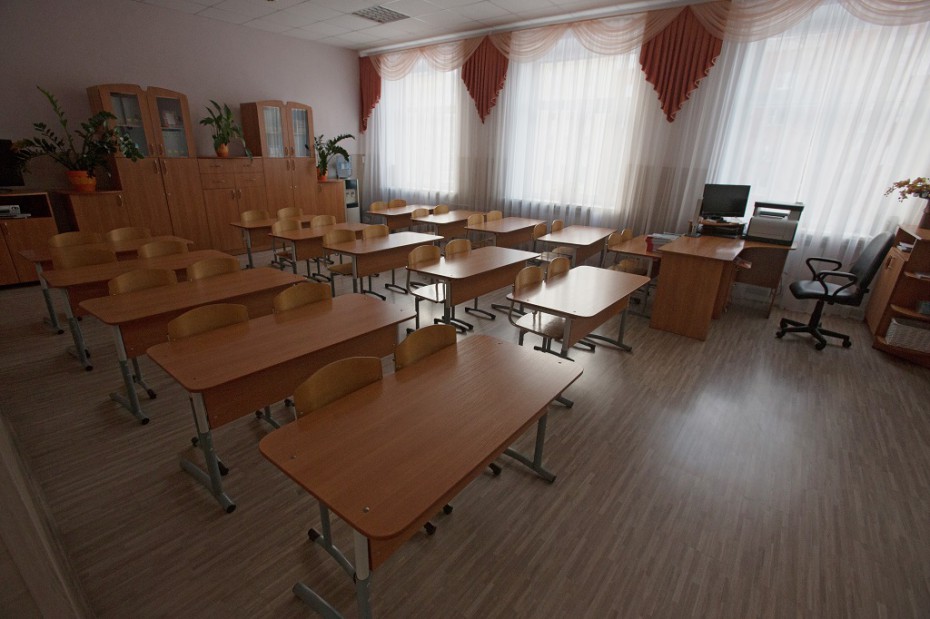 Депутат от ЛДПР предложил главе Минобрнауки ввести 12-й класс в школах