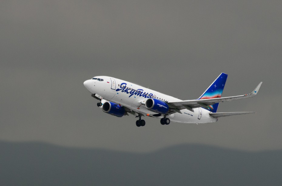 Авиакомпания "Якутия" сократит новогоднюю чартерную программу из-за недостатка самолетов