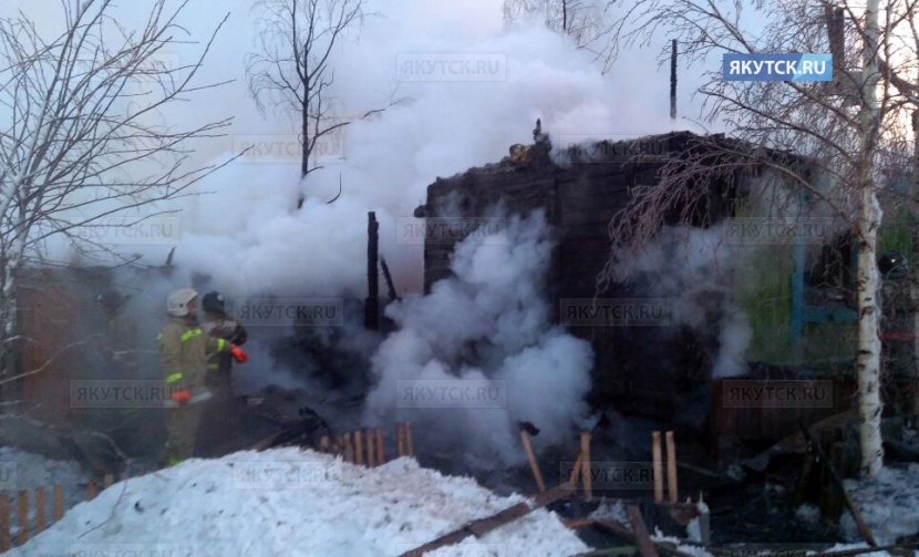 В Якутии на месте пожара найдены тела четырех человек 