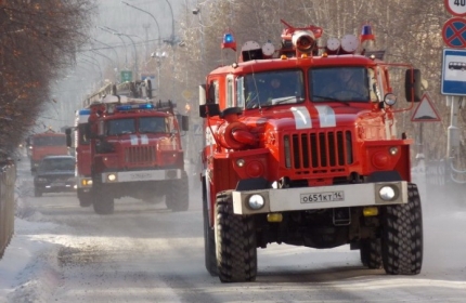 В Якутии сгорел частный гараж с автомобилем