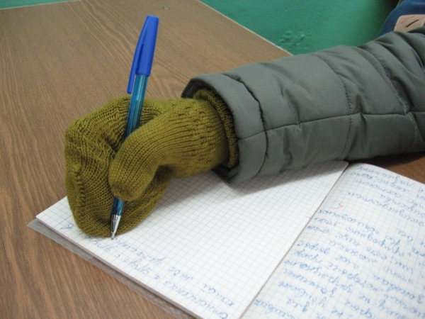 В 15 школах Якутии занятия сокращены из-за низких температур в классах  