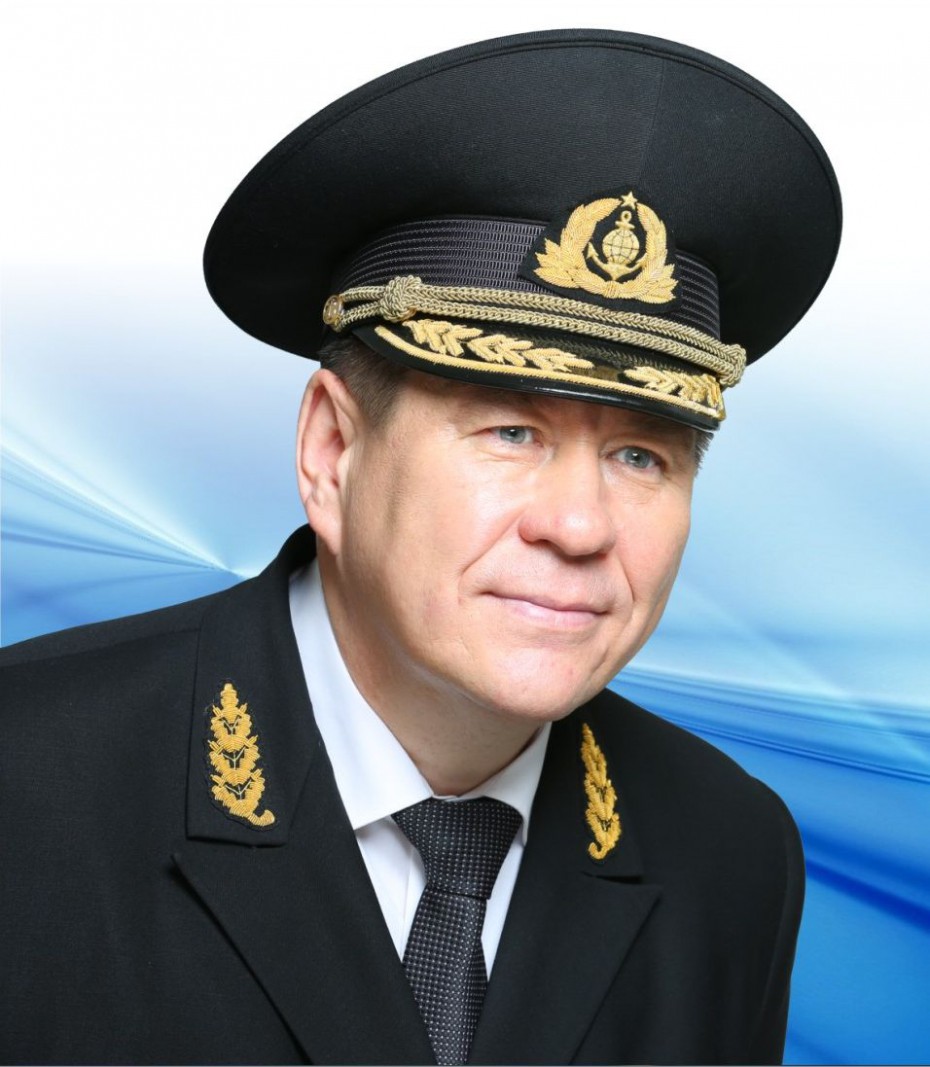 Сергей Ларионов поздравляет с Днем защитника Отечества