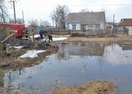 В Сибири из-за паводка подтоплено 83 населенных пункта 