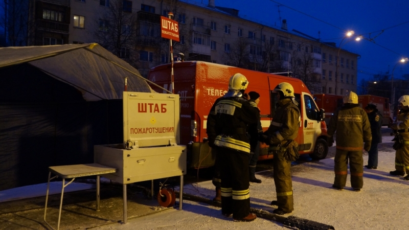 С родственниками погибших при пожаре в Кемерово работают психологи МЧС России 
