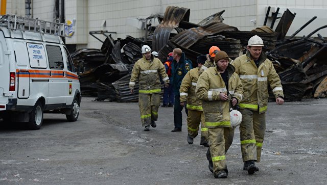 СК России обвинил в халатности пожарного, тушившего ТЦ "Зимняя вишня"