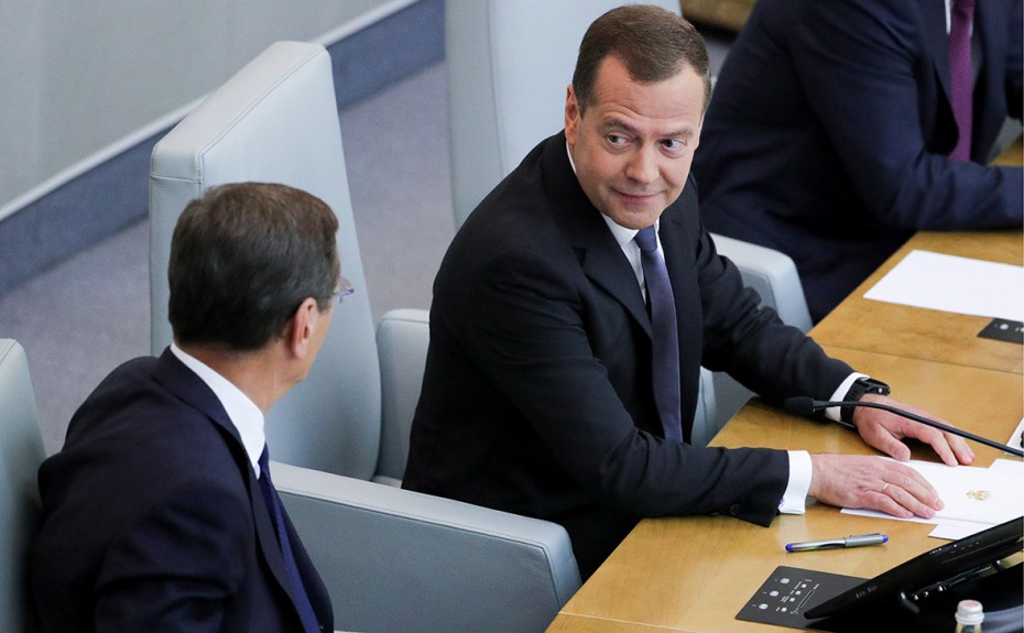 Госдума утвердила Дмитрия Медведева на пост премьера 
