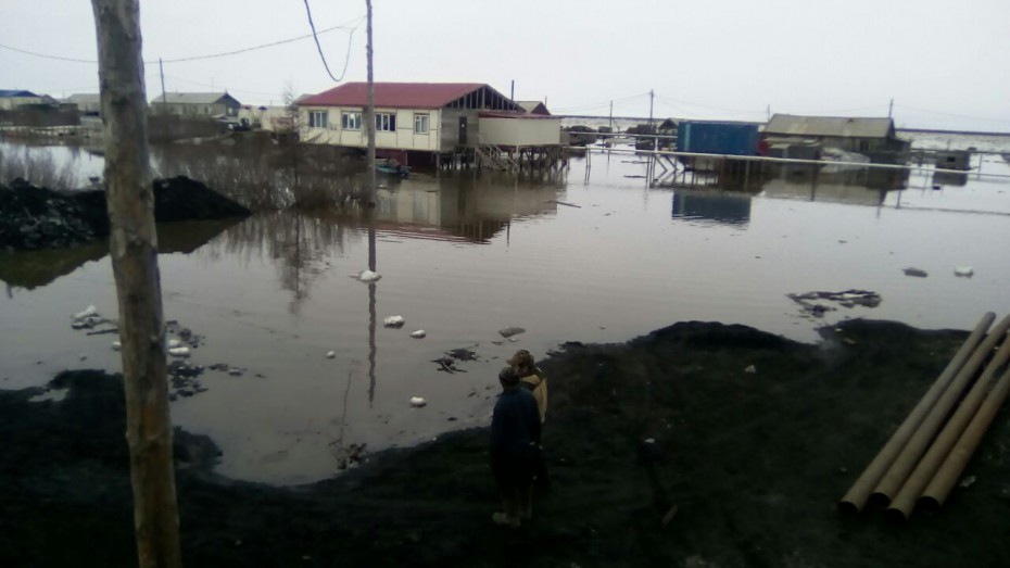 Уровень воды на реке Яне в районе села Усть-Янск составляет 1044 см при критической отметке 1023 