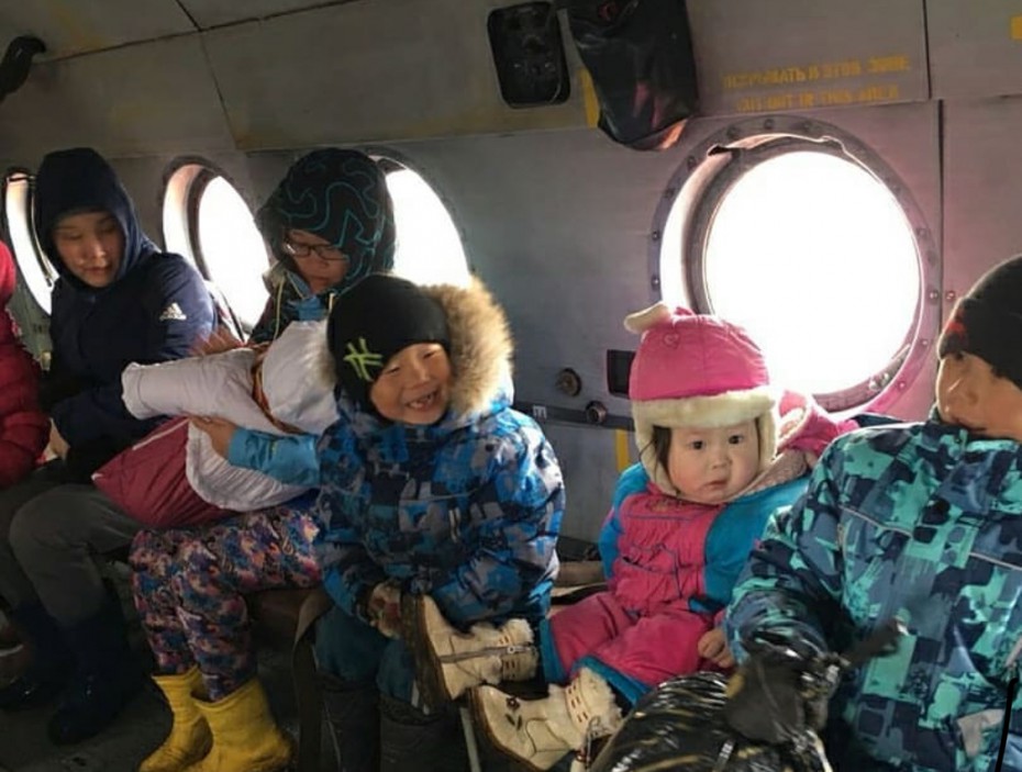 Из Усть-Янска эвакуировали детей