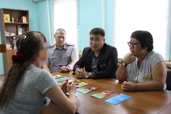 Осужденным в Якутске рассказали о возможности трудоустройства