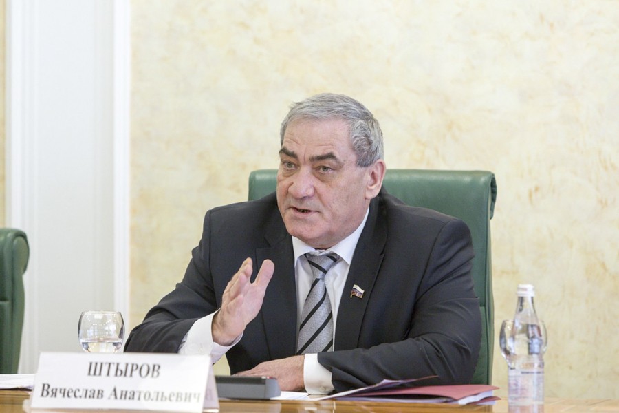 Вячеслав Штыров может лишиться должности в Совете Федерации