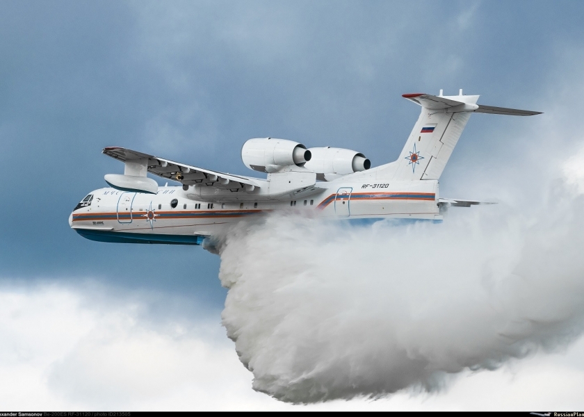 Самолёт Бе-200 из Красноярска вылетел в Якутию на тушение природных пожаров