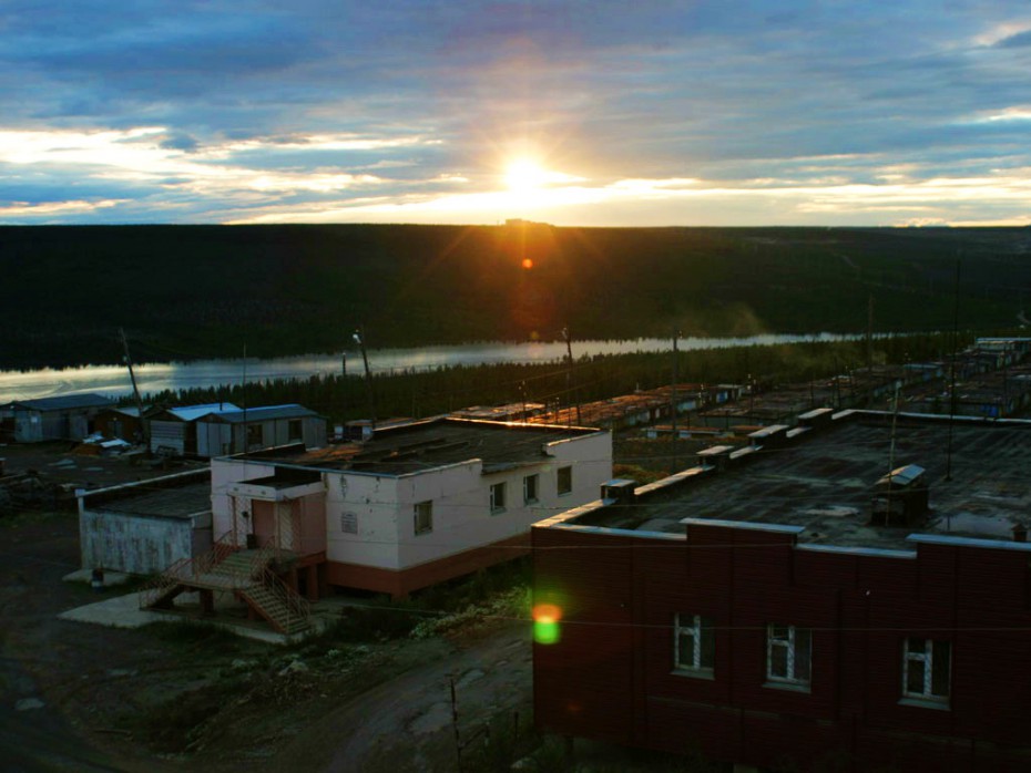 Желающим предложено временно покинуть вахтовый поселок Накын 