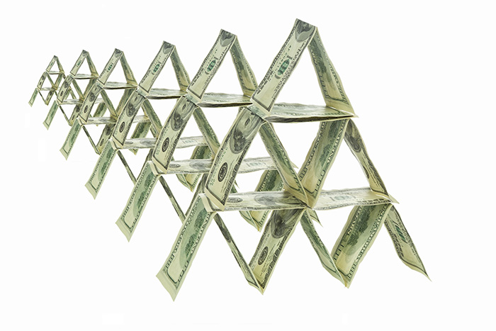 ЦБ назвал "Кэшбери" одной из самых масштабных выявленных финансовых пирамид