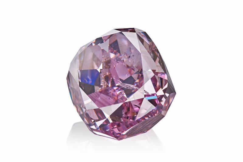 АЛРОСА в сентябре реализовала алмазно-бриллиантовую продукцию на $338,7 млн