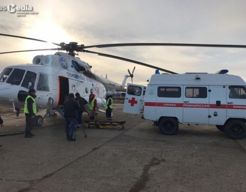 В Нюрбу прибыл вертолет санитарной авиации 