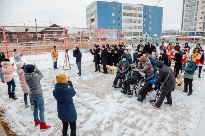 В Якутске открыли инклюзивную концертную детскую площадку «Куннэх Дойду»
