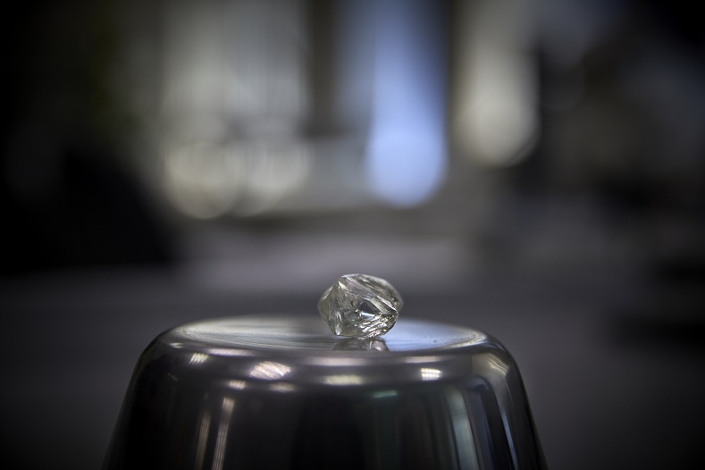 АЛРОСА продала крупные алмазы в Дубае на общую сумму $9,5 млн