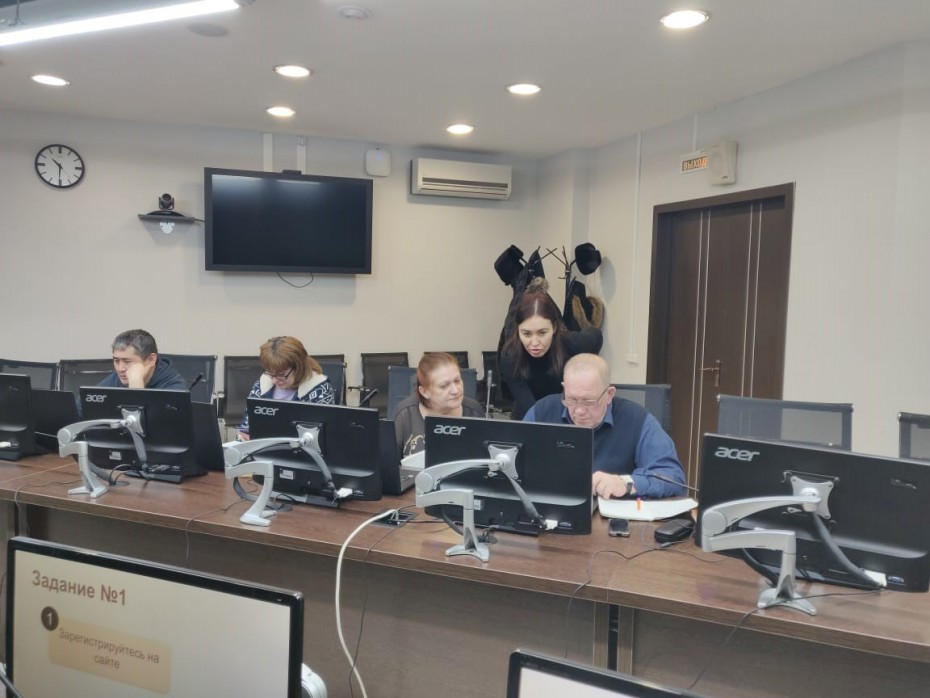 В Якутске ежемесячно проводятся бесплатные курсы компьютерной грамотности