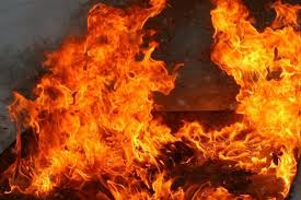 В поселке Чульман в Якутии сгорел автомобиль