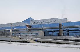"С нынешним международным терминалом нашего аэропорта о серьезном туризме можно забыть" - глава Якутии
