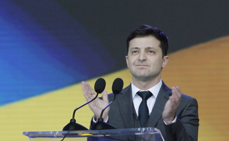 Суд в Киеве отказался снять Зеленского с выборов