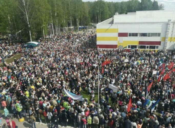 У россиян растет готовность участвовать в массовых протестных акциях